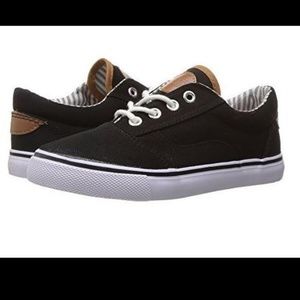 UNIONBAY Kids Boys Fern  Sneaker Sz 2